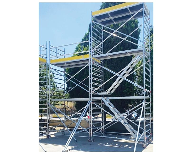 EXTERIOR SCAFFOLDING SYSTEMS Mobile Wheeled Scaffolding System