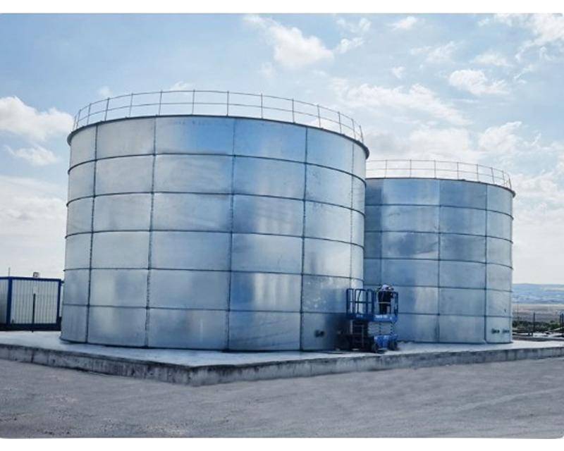 Cylindrical Water Tanks